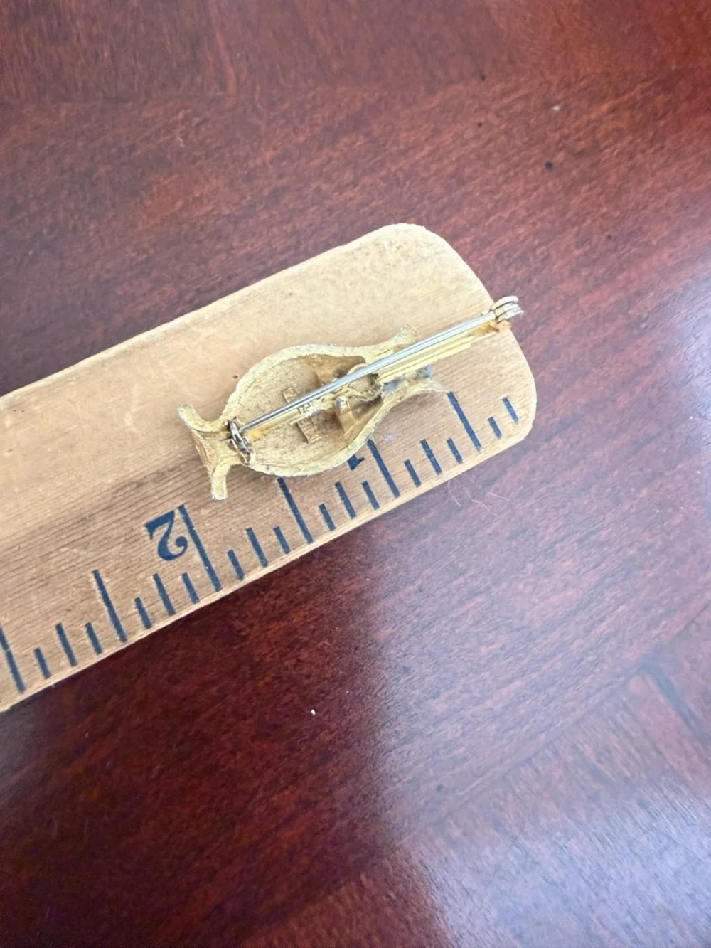 Vintage Gold Tone Flower Brooch